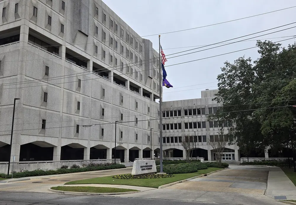 Exterior of the LSU School of Dentistry main building in New Orleans