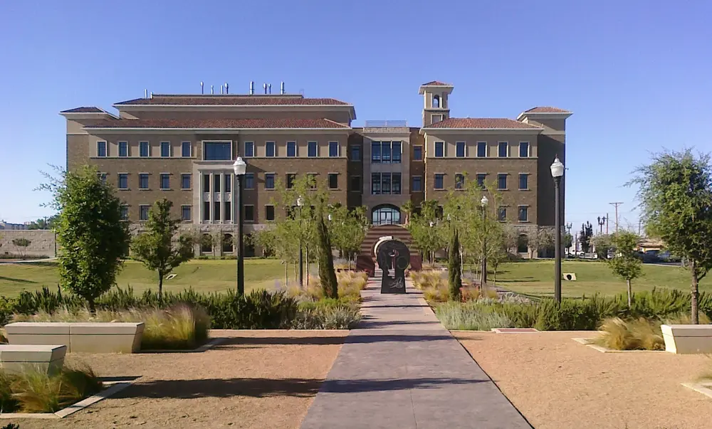 The Paul L. Foster School of Medicine Medical Sciences Building II on the Texas Tech University Health Sciences Center El Paso campus — the academic medical center that houses the Woody L. Hunt School of Dental Medicine.