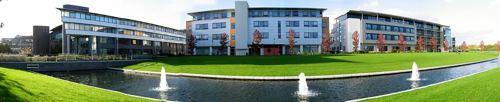 Central Campus of the University of Warwick, Coventry — modern Maths/Computer Science/Manufacturing buildings with fountains and lawn
